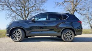 KGM Rexton Premium 4WD profil