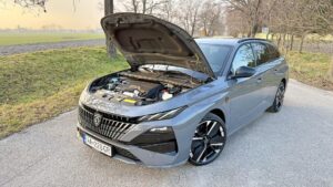 Peugeot 308SW engine