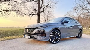 peugeot 308SW GT hybrid