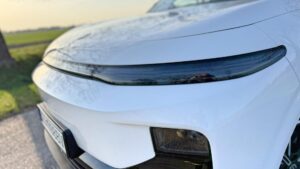 Leapmotor B10 EV front hood