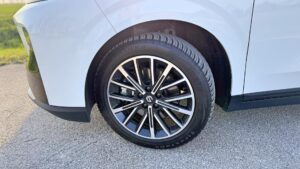 Leapmotor B10 EV wheels
