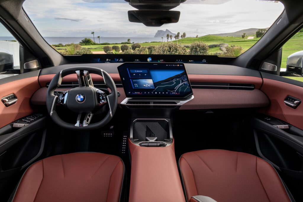 BMW iX3 40 sDrive interior