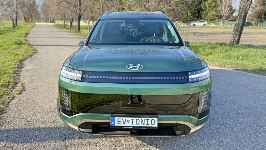 IONIQ 9 Calligraphy front