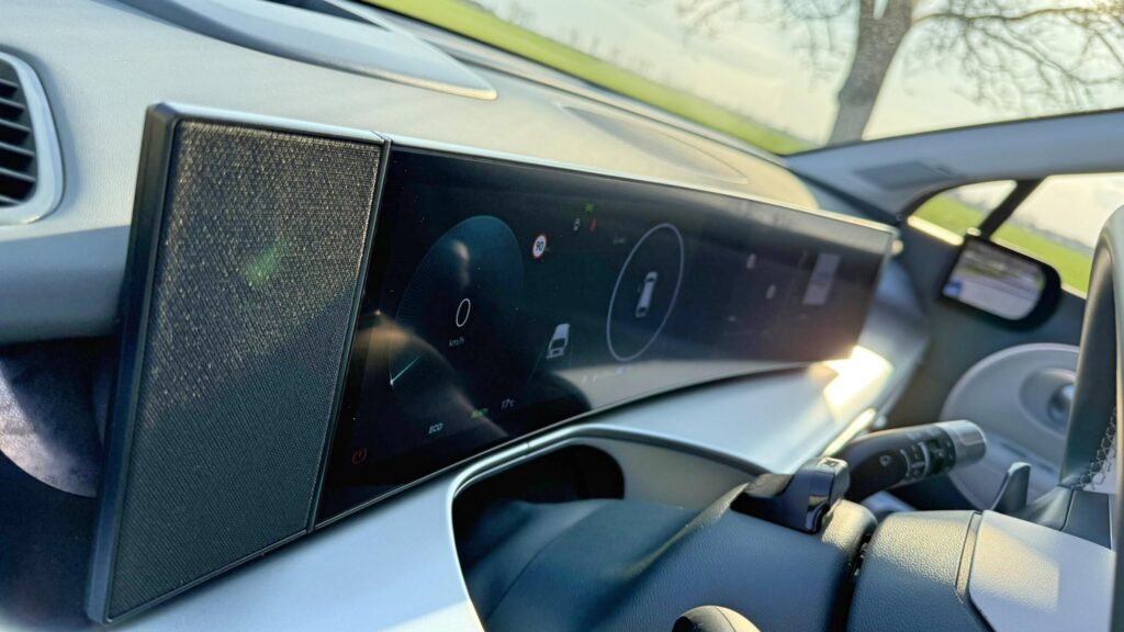 IONIQ 9 Calligraphy dash