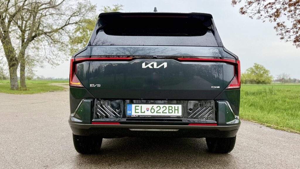 KIA EV5 back