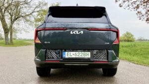 KIA EV5 back