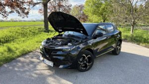 Alfa Romeo Junior hybrid