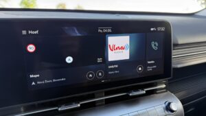 Hyundai KONA Family infotainment