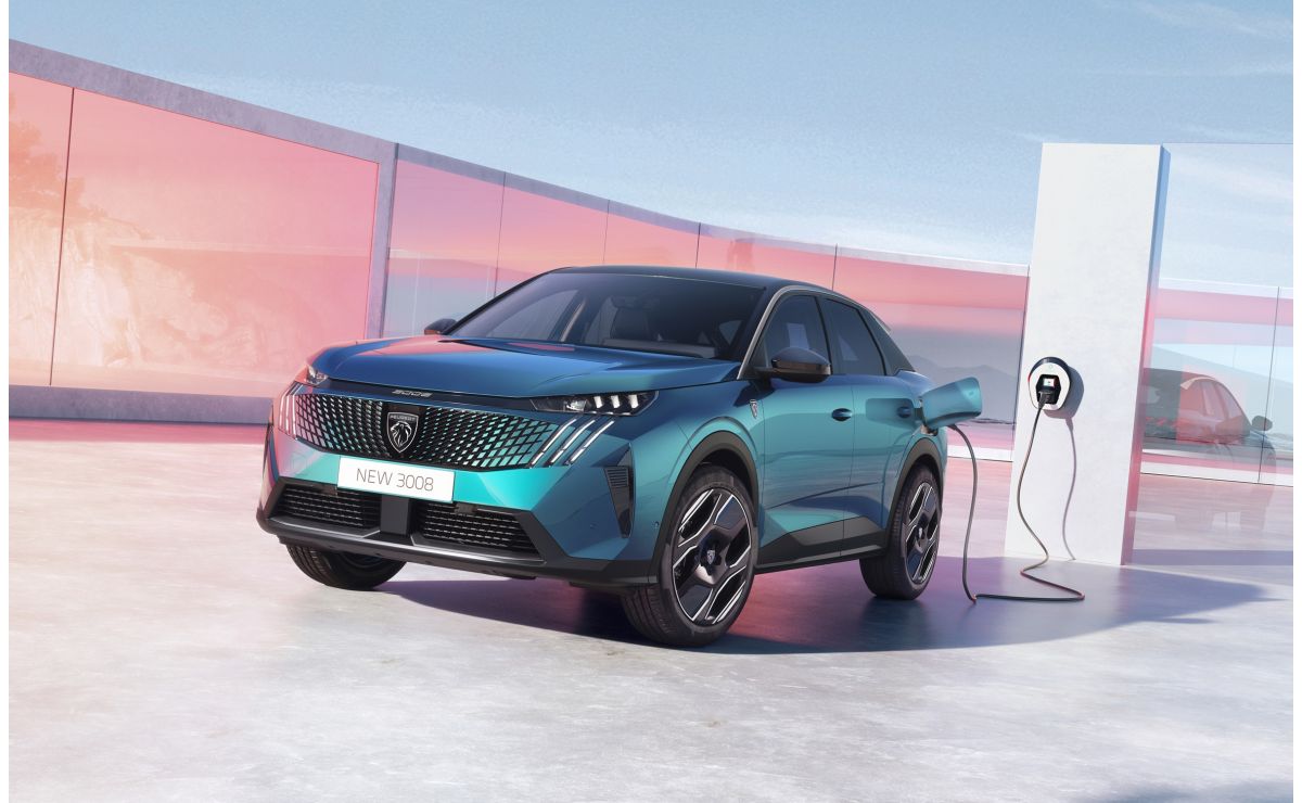 Peugeot potichu mení svoje PHEV – nové plug-in hybridy