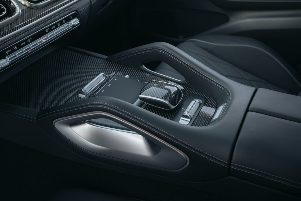 Mercedes V8