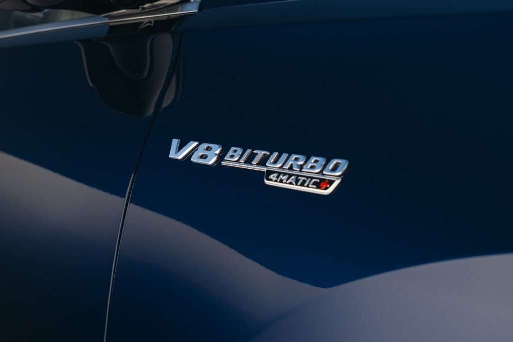 Mercedes V8