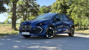 Renault Clio TCe 115 title