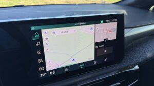 Renault Clio TCe infotainment