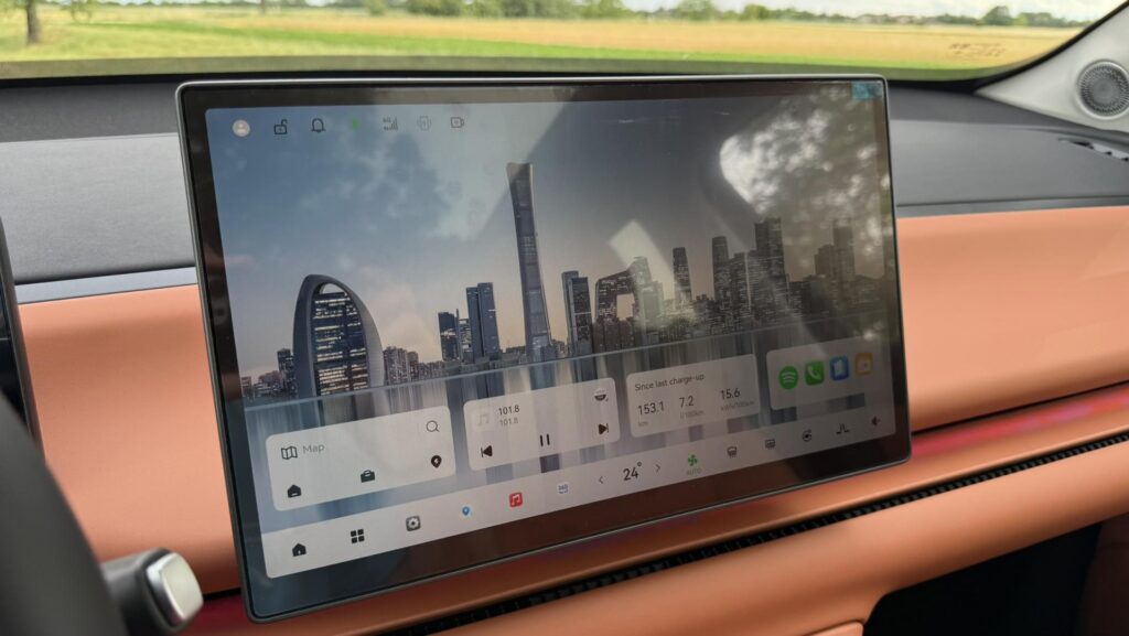 Leapmotor C10 REEV displej