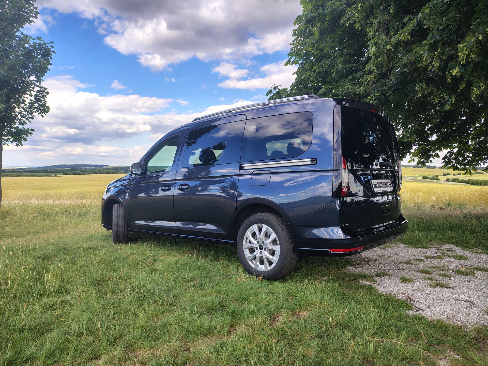 Ford Grand Tourneo Connect PHEV - test