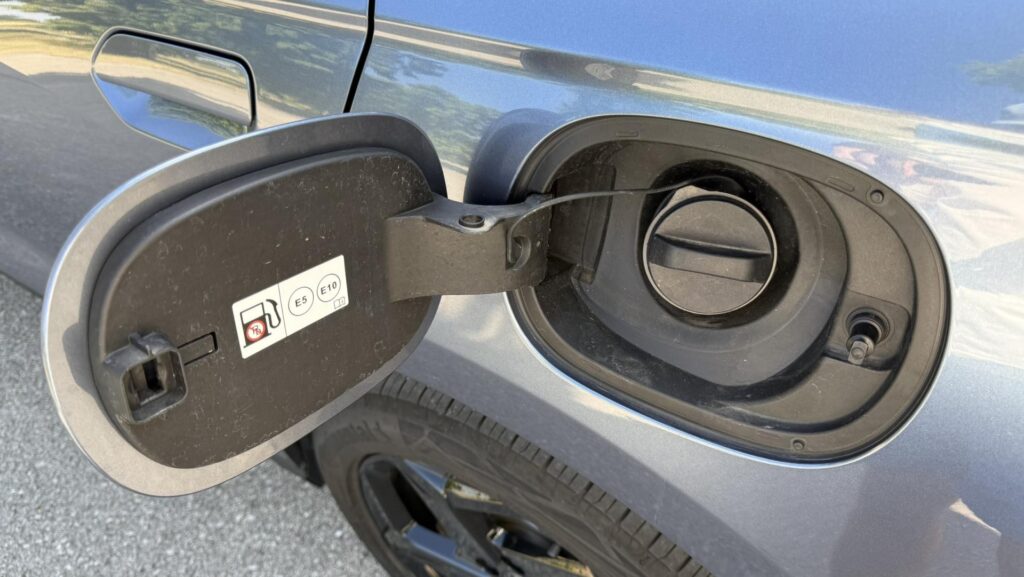 BYD Seal6 nádrž