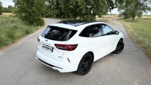 Ford KUGA PHEV top