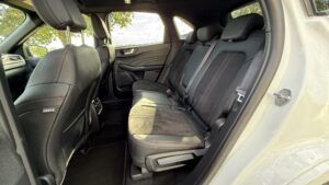 Ford KUGA PHEV vzadu
