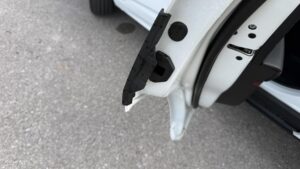Ford KUGA PHEV chránič dverí
