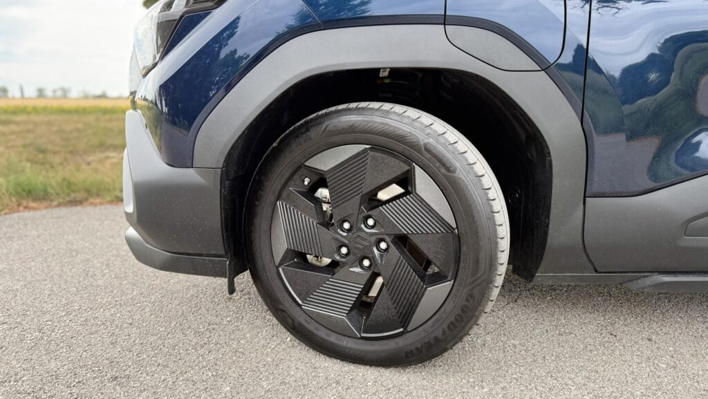 Suzuki e Vitara kolesá