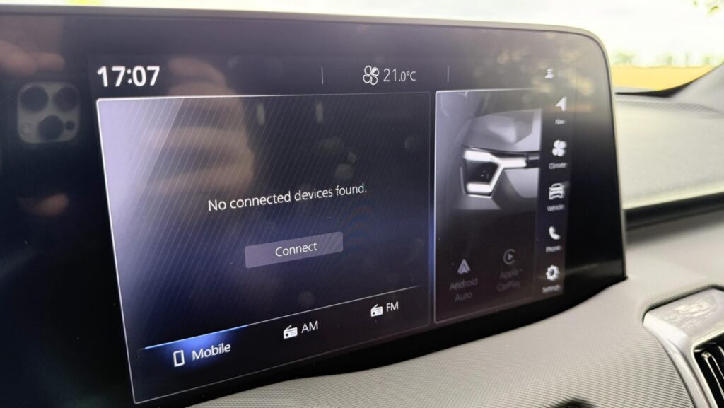 Suzuki e Vitara infotainment
