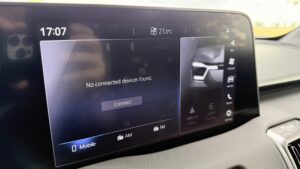 Suzuki e Vitara infotainment