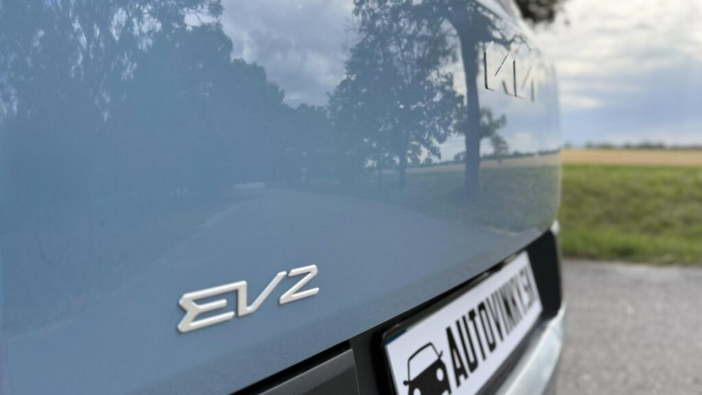 KIA EV2 Earth badge