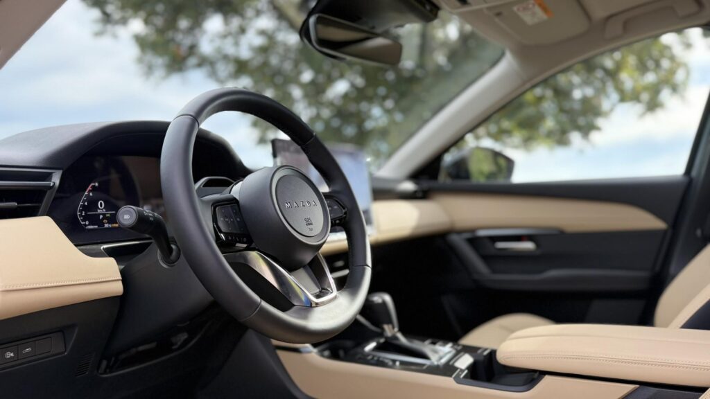 Mazda CX5 Homura palubna doska