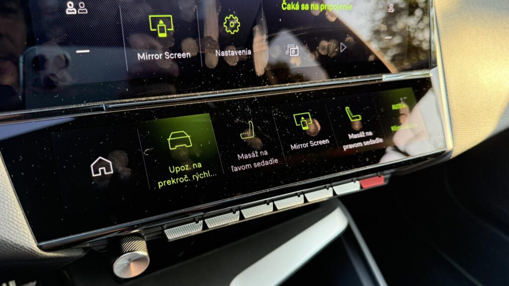 Peugeot 408 Hybrid i-toggles