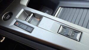 Peugeot 408 Hybrid prevodovka