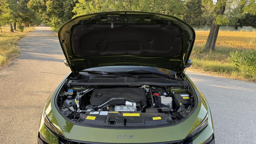 Peugeot 408 Hybrid motor