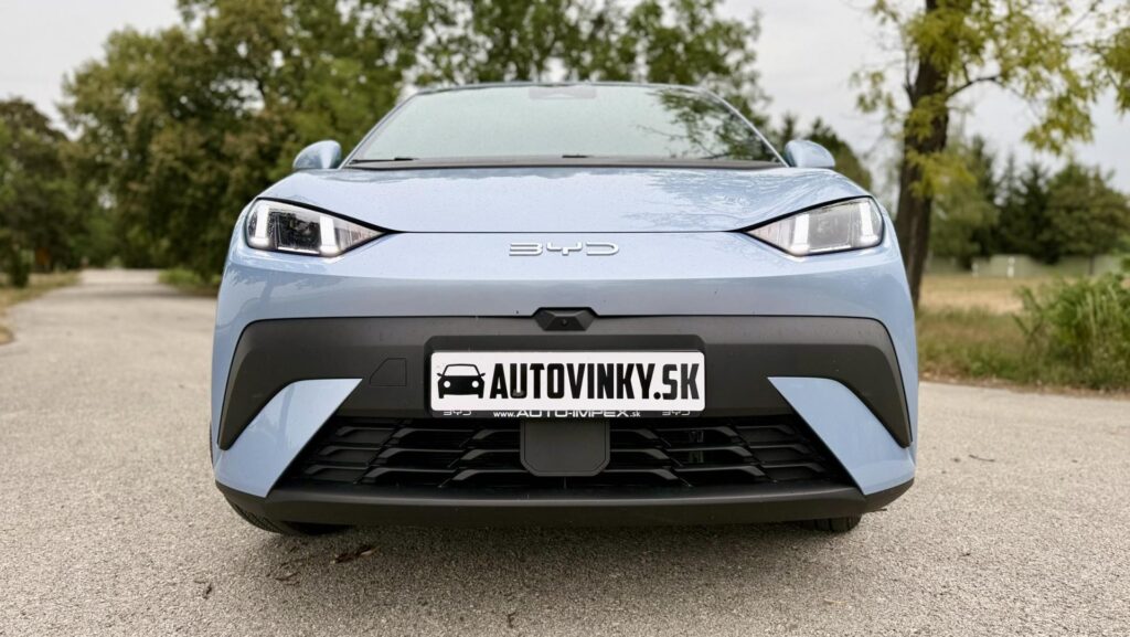 Predná časť BYD Dolphin Surf Comfort s LED