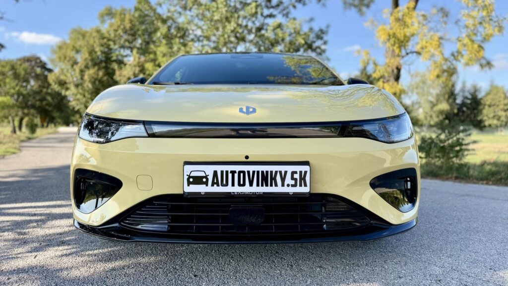 Leapmotor B05 predná časť