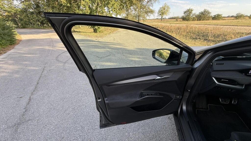 ELROQ RS 130 dvere