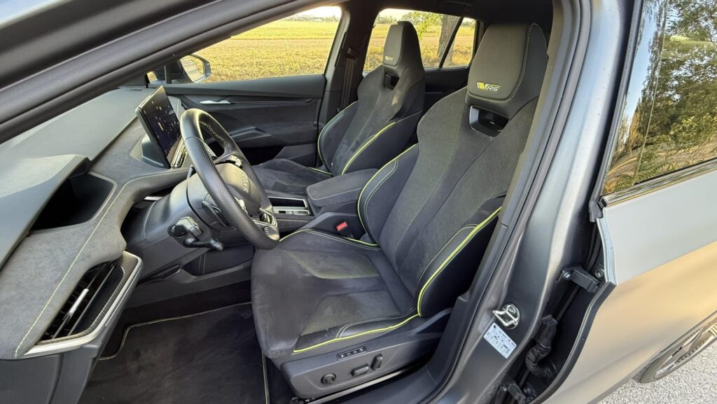 SkodaElroqRS130 sedadlá
