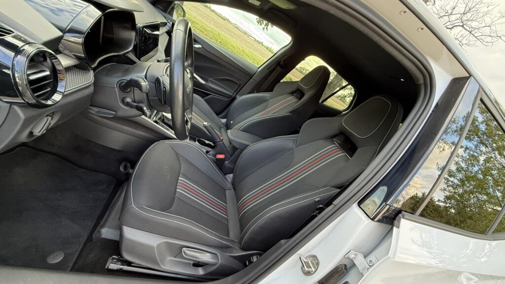 Športové predné sedadlá Škoda Fabia 130