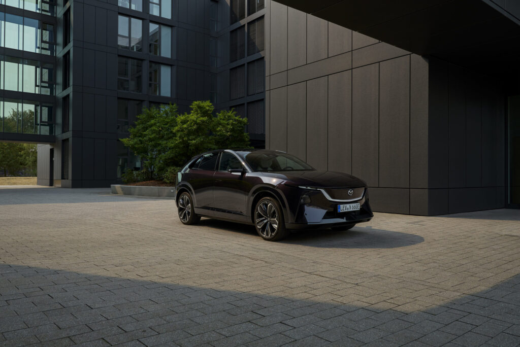 Mazda CX-6e