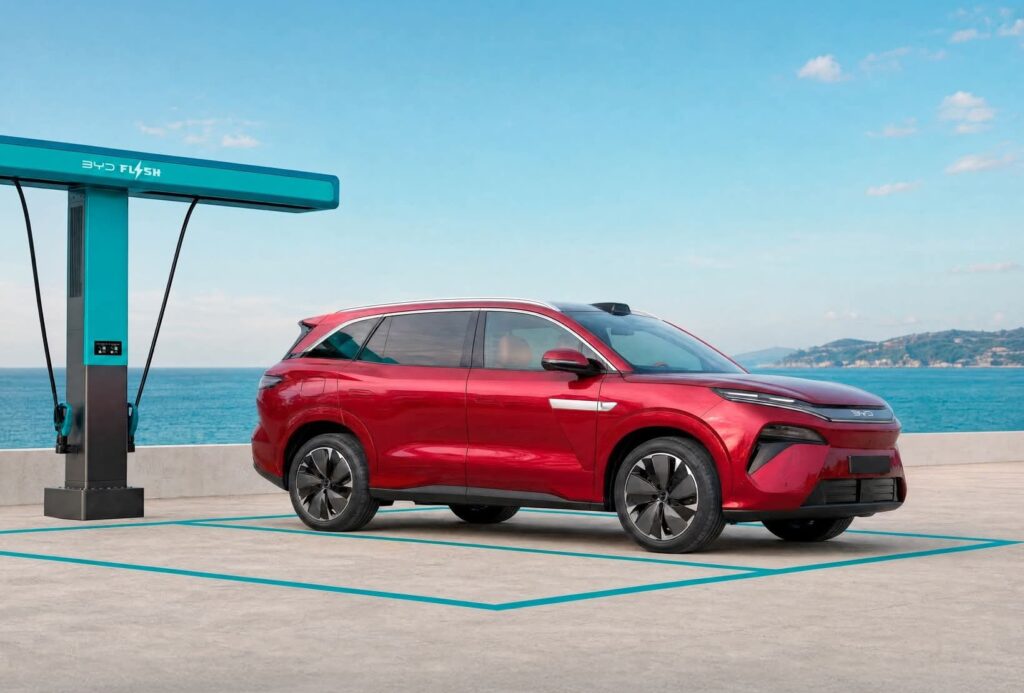 BYD Atto 8