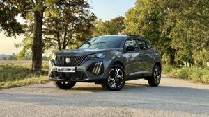 Peugeot 2008 1.2 TURBO: nový motor, poctivý manuál